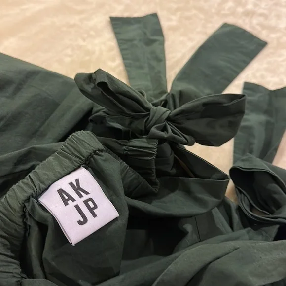 🇿🇦 L, AK JP brand dress from a swanky boutique in Cape Town. Forest Green NWOT - Picture 16 of 16